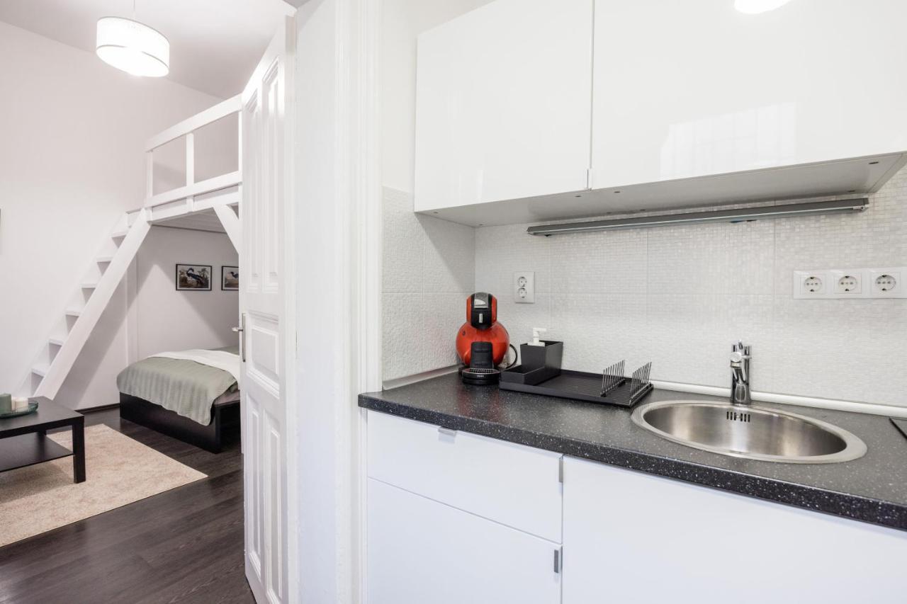 Charming Downtown Hideaway Steps From New York Cafe! Apartment บูดาเปสต์ ภายนอก รูปภาพ